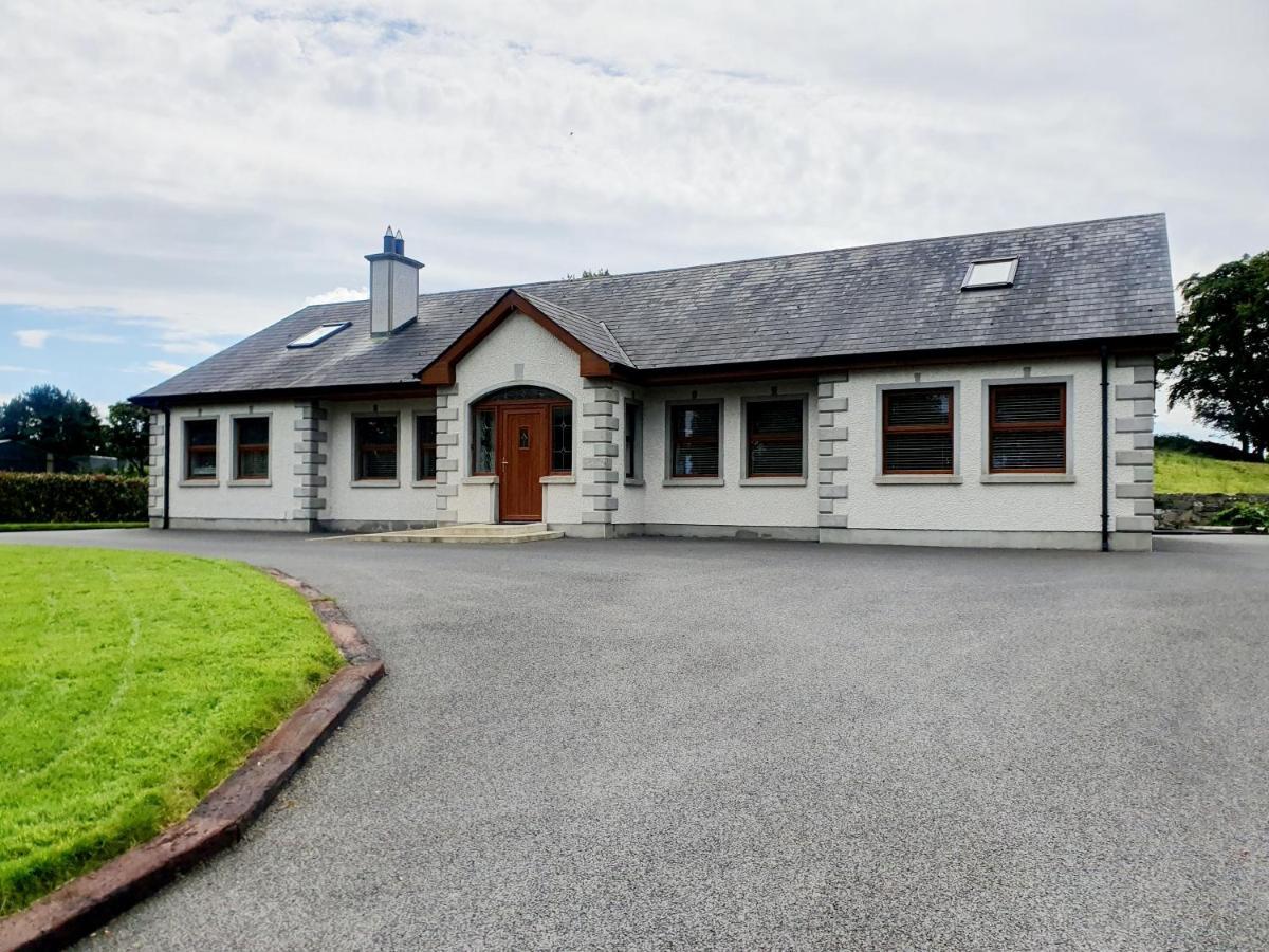 Urkers' Guest Accommodation Crossmaglen Kültér fotó